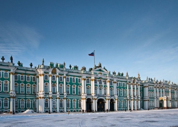 Петербург готовится к поэтапному снятию ограничений